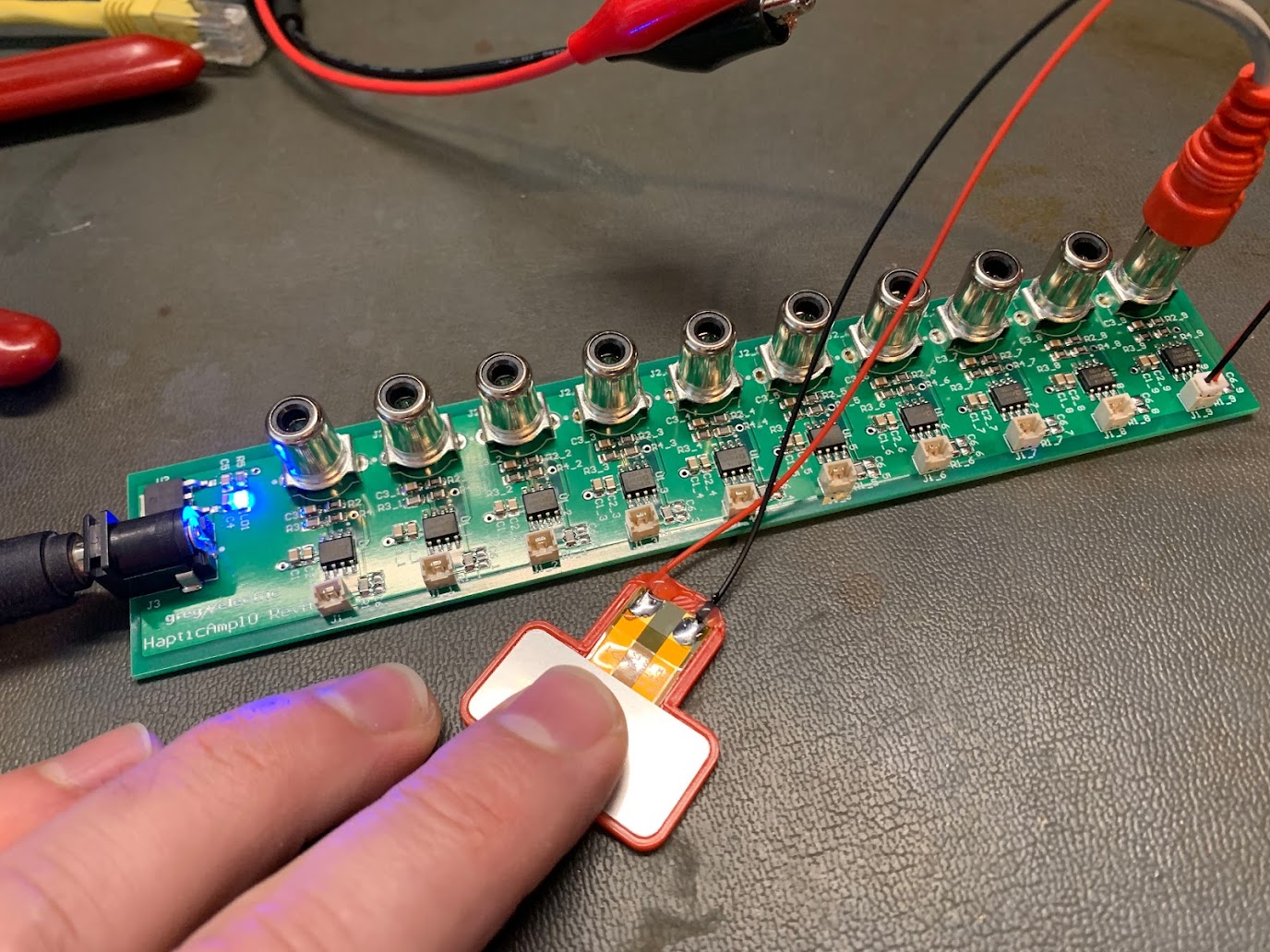 Custom haptic amplifier R&D board